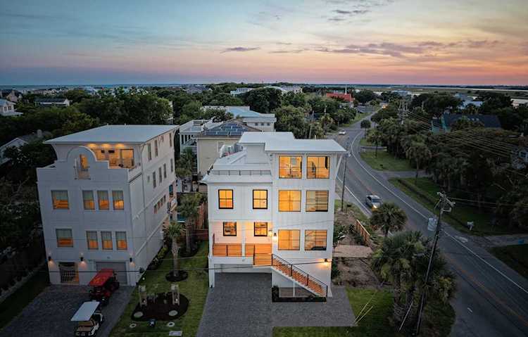 17 5th Ave Isle Of Palms, SC 29451