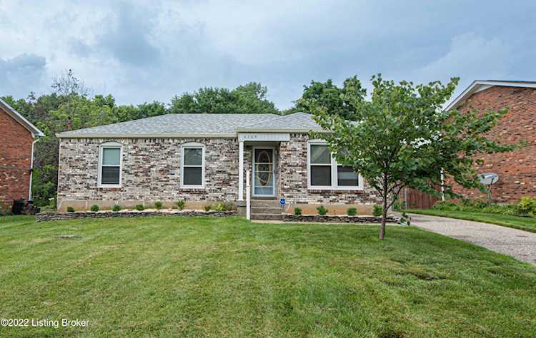 6209 Lynnchester Dr Louisville, KY 40219