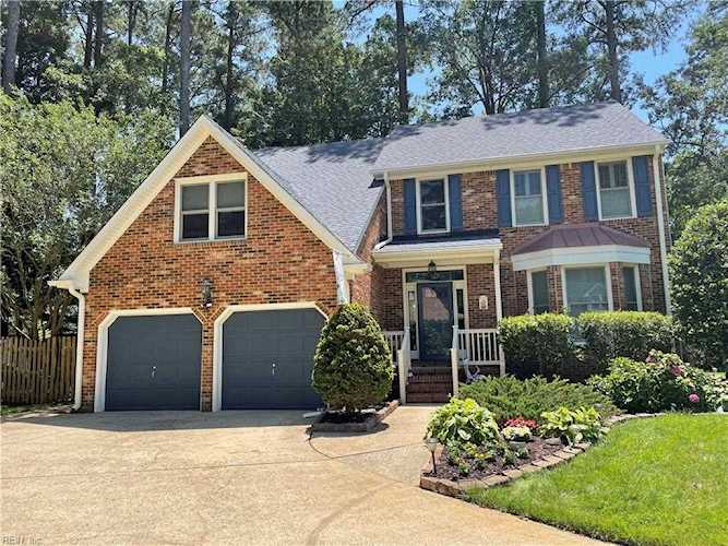 451 Honey Locust Way Chesapeake, VA 23320