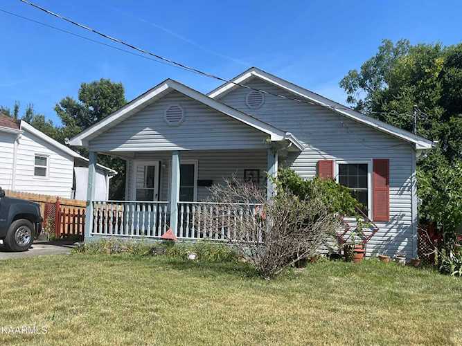 1912 Cecil Ave Knoxville, TN 37917