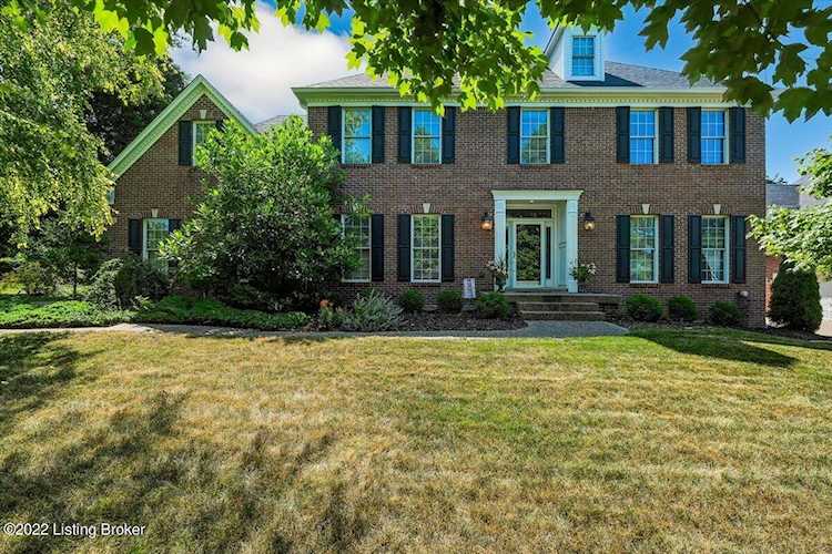 3506 Birchmore Pl Louisville, KY 40245