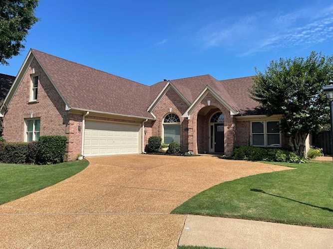 137 N Mccall Cv Collierville, TN 38017