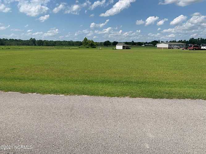 204 Magnolia Drive Stella, NC 28582