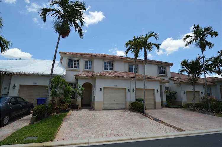 1905 NW 78th Way #1905 Pembroke Pines, FL 33024