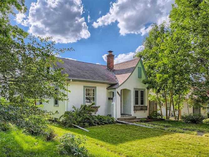 3411 Vincent Avenue N Minneapolis, MN 55412
