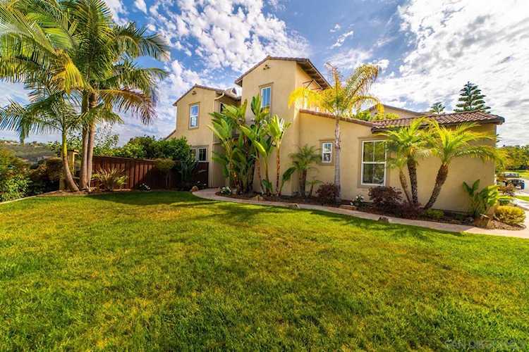 2759 Palmetto Dr Carlsbad, CA 92009