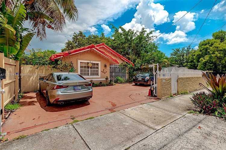 49 NW 35th St Miami, FL 33127