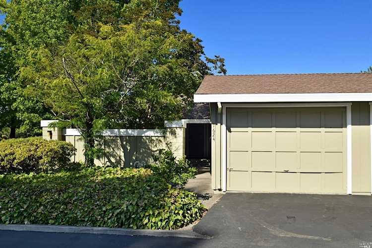 1624 Arroyo Sierra Drive Santa Rosa, CA 95405