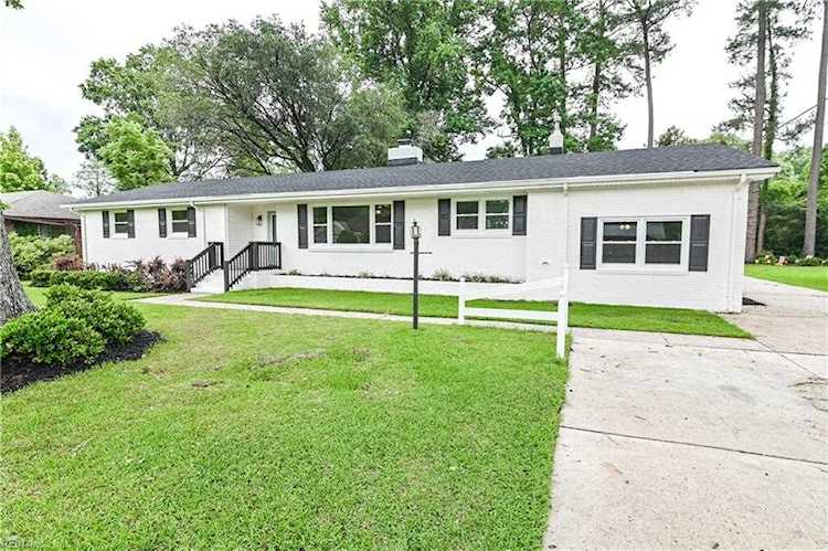 341 Briarfield Dr Chesapeake, VA 23322