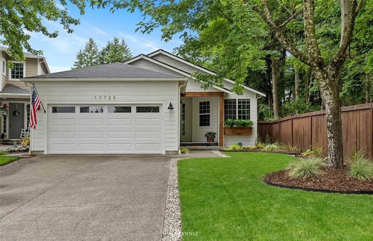 17725 89th Ave E Puyallup, WA 98375