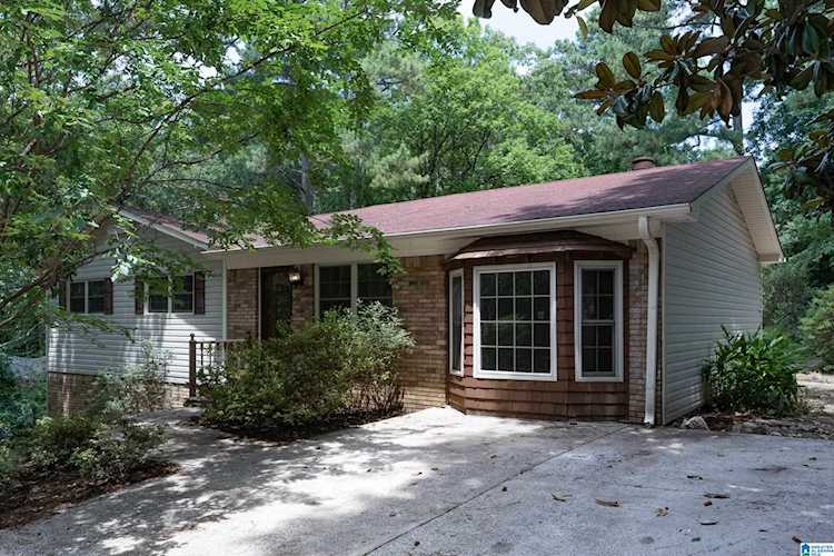 572 E Oak Drive Trussville, AL 35173