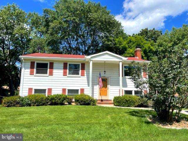 13888 Montoclair Ln Woodbridge, VA 22193 | MLS VAPW2030952 Photo 1