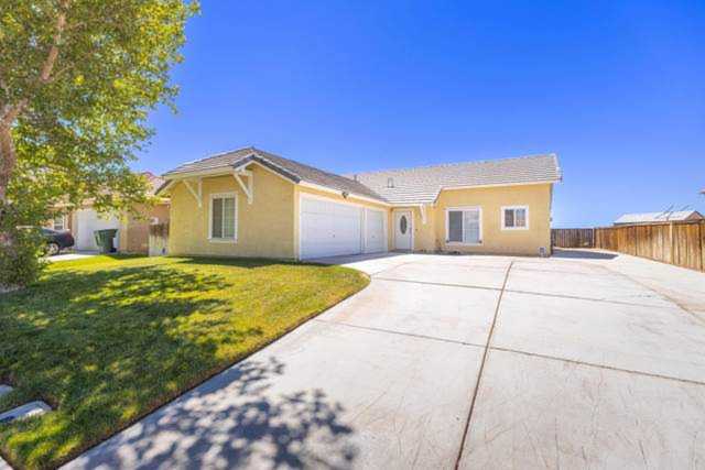 2642 Summerchase Avenue Rosamond, CA 93560