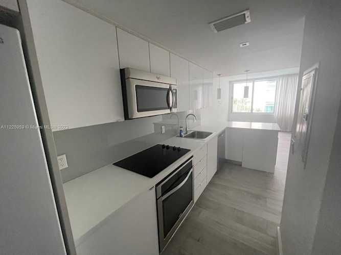 1000 West Ave #422 Miami Beach, FL 33139