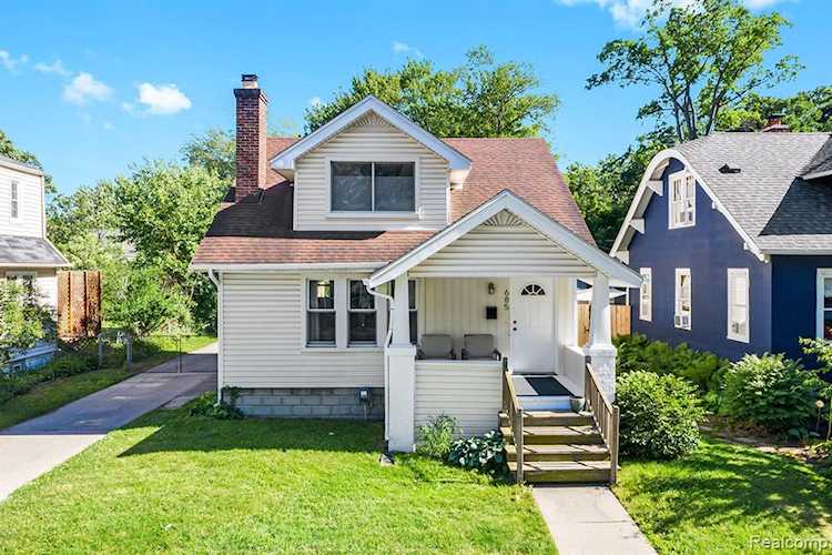 685 Pearson St Ferndale, MI 48220