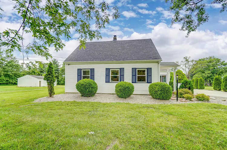 1786 Demorest Road Columbus, OH 43228