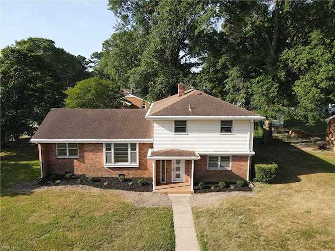 4801 Colonial Ln Portsmouth, VA 23703