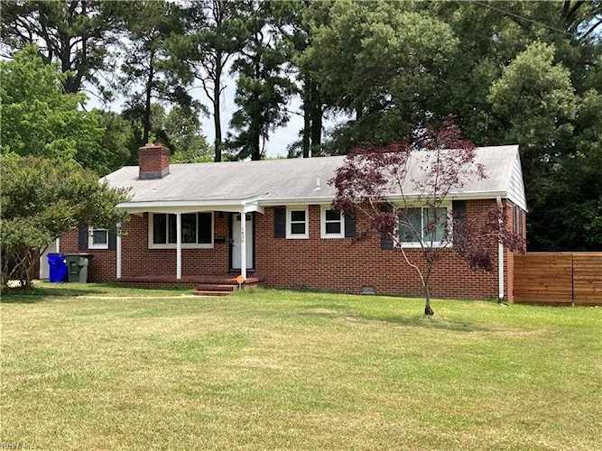 1430 Hillandale Rd Norfolk, VA 23502