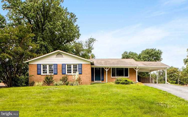 2301 Musgrove Rd Silver Spring, MD 20904 | MLS MDMC2057414 Photo 1