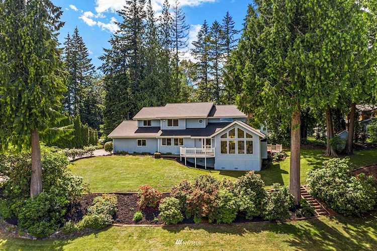 1603 292nd Place NE Carnation, WA 98014