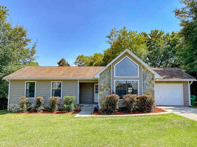 121 Drewson Drive Crestview, FL 32536 | MLS 901979 Photo 1