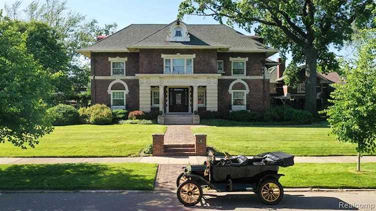140 Edison St Detroit, MI 48202