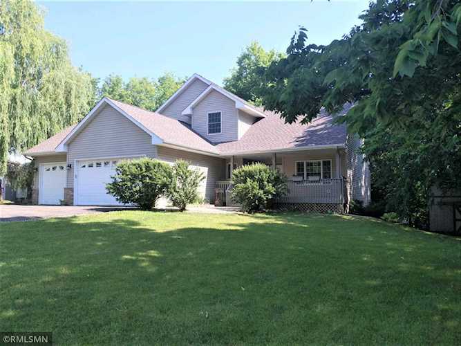 111 Mills Woods Trail Buffalo, MN 55313