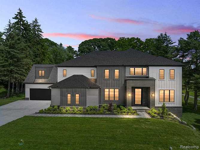 2855 Ayrshire Dr Bloomfield Twp, MI 48302 | MLS 2220039907 Photo 1