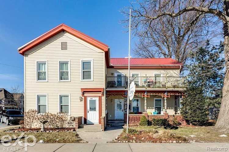 256 S Water St #1 Marine City, MI 48039