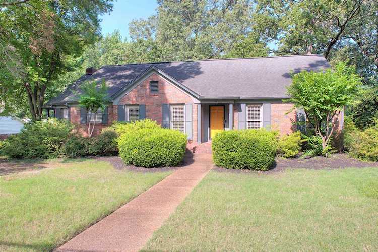 33 S Yates Rd Memphis, TN 38120