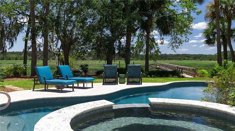 31 Middleton Gardens Place Bluffton, SC 29910