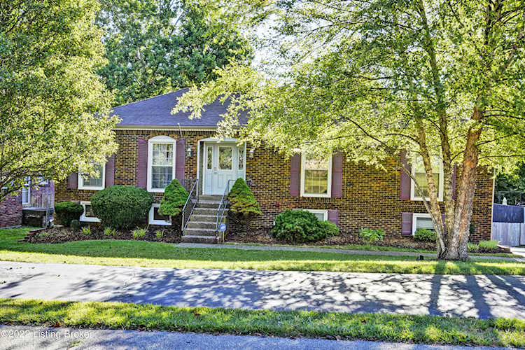 7211 Edcoe Rd Louisville, KY 40228