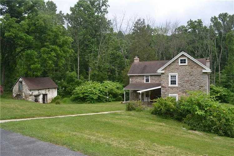 233 Longview Rd Boyertown, PA 19512