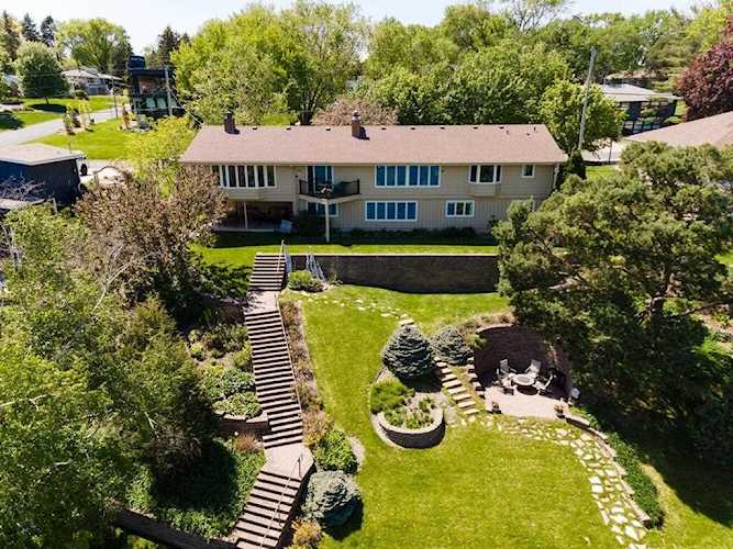 1120 Angelo Drive Golden Valley, MN 55422