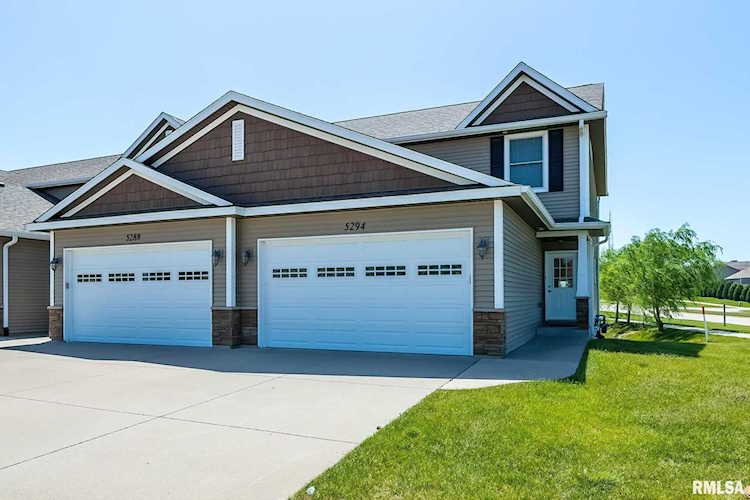 5294 Pandit Dr Bettendorf, IA 52722