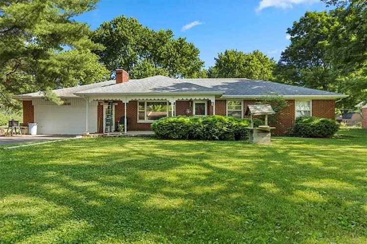 6838 E County Road 150 S Avon, IN 46123 | MLS 21864515 Photo 1