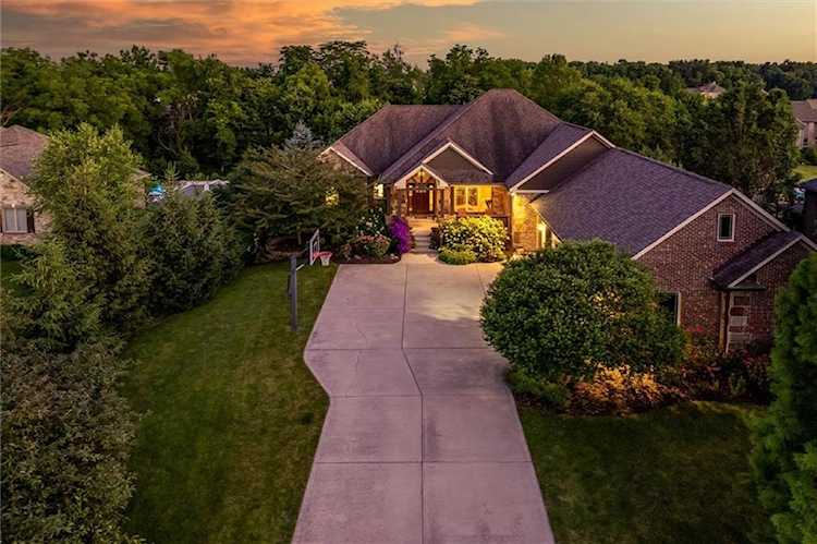 1991 Knightsbridge Rd Danville, IN 46122