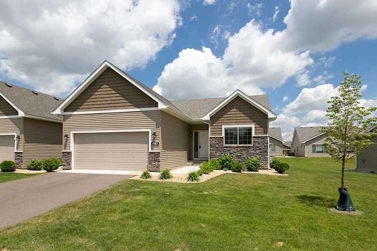 6017 Iris Lane Rockford, MN 55373