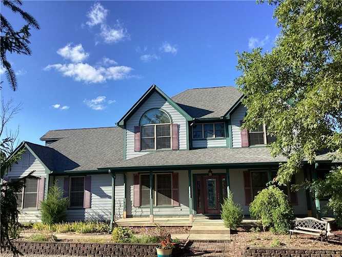 9986 W 1050 N Greenfield, IN 46140