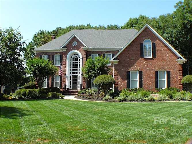 11014 Pound Hill Ln Charlotte, NC 28277
