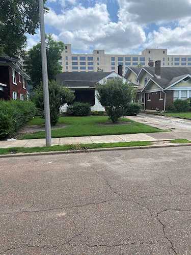 1361 N Parkway Ave Memphis, TN 38104
