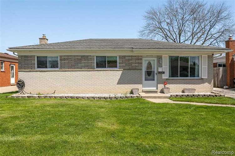 32506 Firwood Dr Warren, MI 48088 | MLS 2220034371 Photo 1