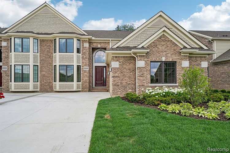 20249 Beacon Way #10 Northville Twp, MI 48167