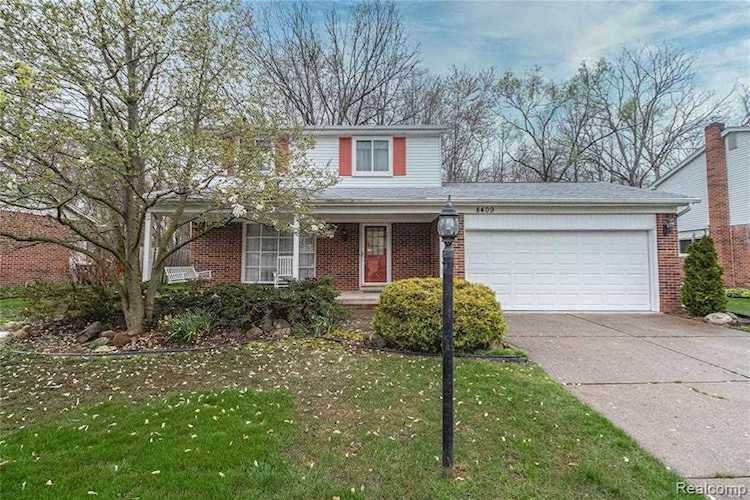 8409 Sandpiper St Canton Twp, MI 48187