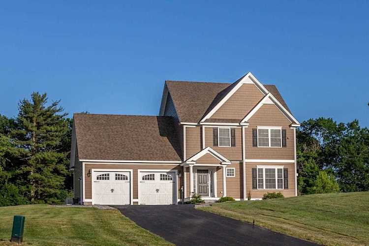 41 Jenkins Farm Rd Chester, NH 03036