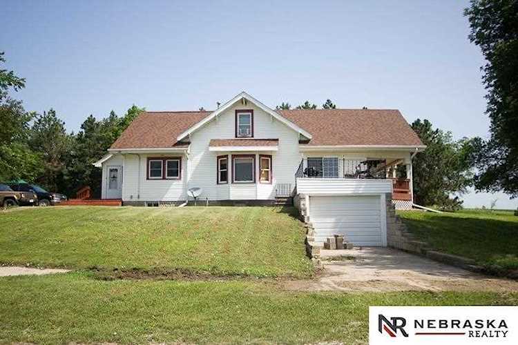 1750 S 2nd Rd Douglas, NE 68344