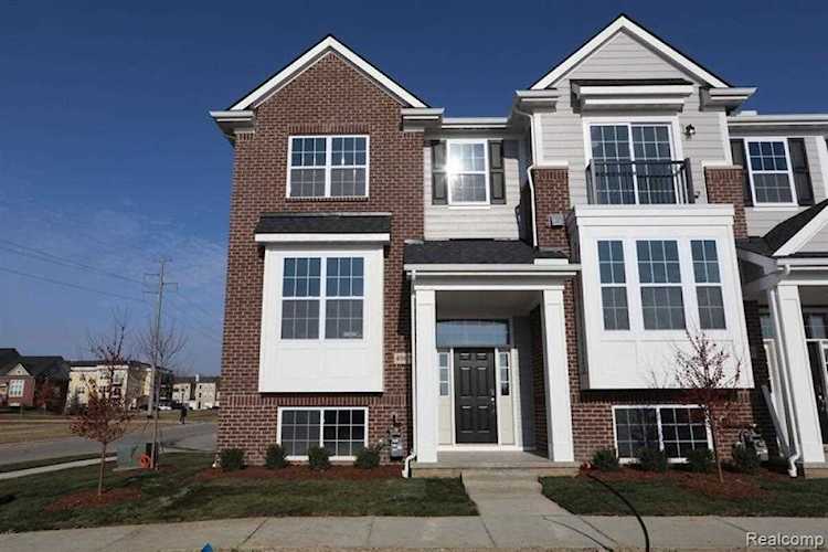 49875 Lantern Way #90 Canton Twp, MI 48188