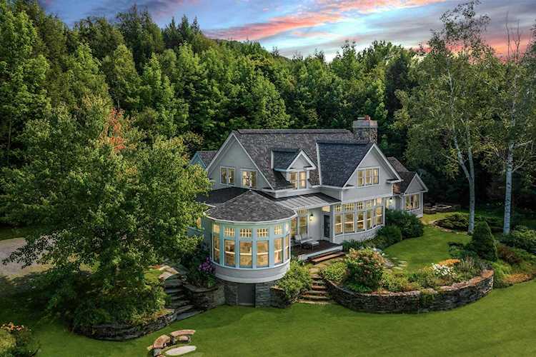 502 North Hill Stowe, VT 05672
