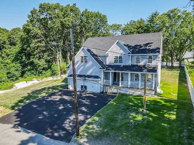 21 Kensington St Dracut, MA 01826 | MLS 72982403 Photo 1