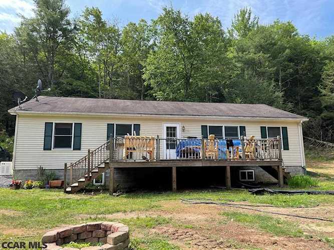 125 E Leisure Lane Lock Haven, PA 17745